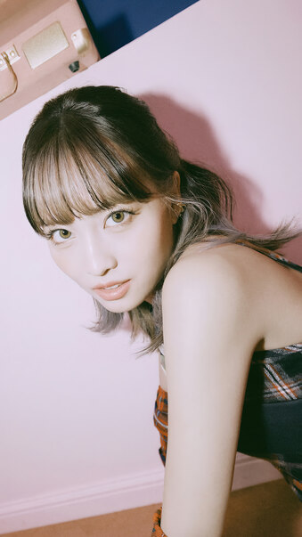 Twice The Feels Momo 4k Phone Iphone Wallpaper 1950c