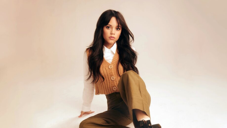 Jenna Ortega 4K 8K #7803a Wallpaper iPhone Phone