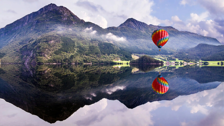 Mountain Lake Hot Air Balloon 4K #4410f Wallpaper PC Desktop