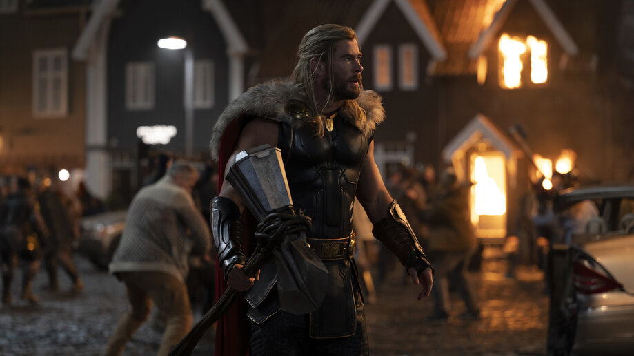 Thor Love and Thunder Chris 4K 8K #1531h Wallpaper PC Desktop