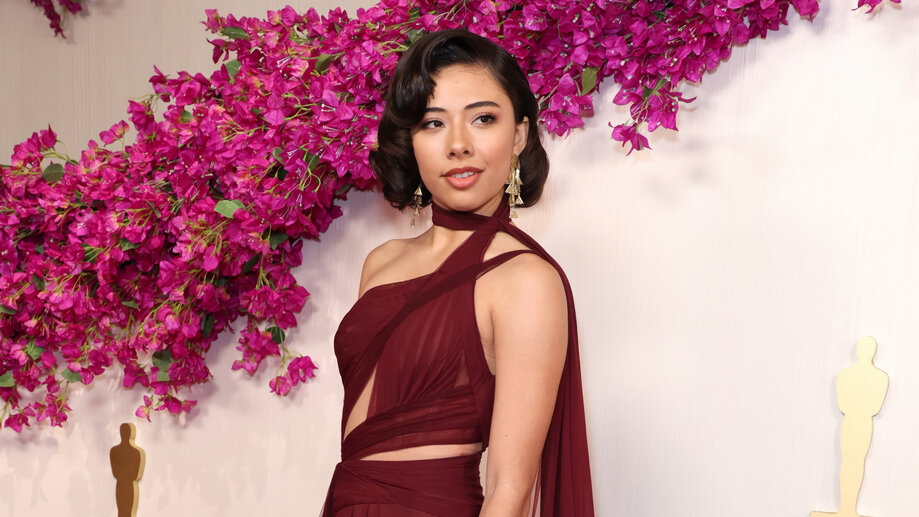 Xochitl Gomez Oscar 4K #4561o Wallpaper iPhone Phone