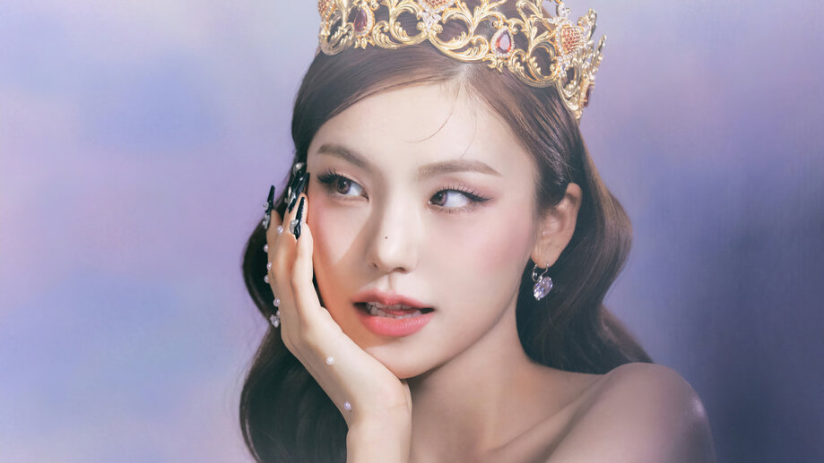 Yeji ITZY Crown Checkmate 4K #8621g Wallpaper PC Desktop